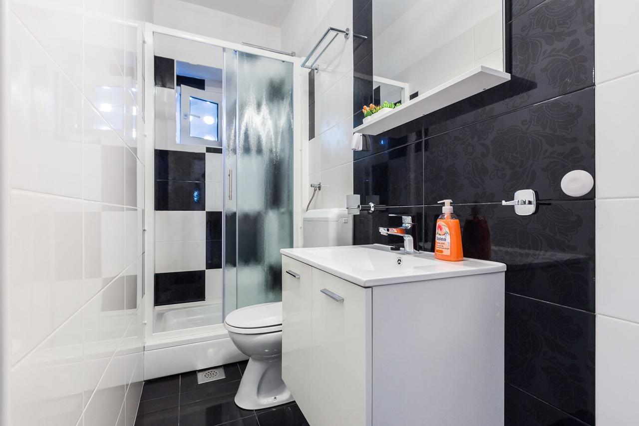זאדאר Fifi Apartment W. Parking In Old Town מראה חיצוני תמונה