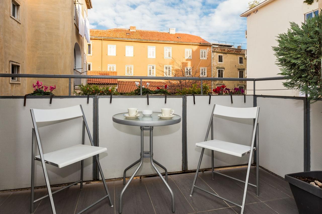 זאדאר Fifi Apartment W. Parking In Old Town מראה חיצוני תמונה