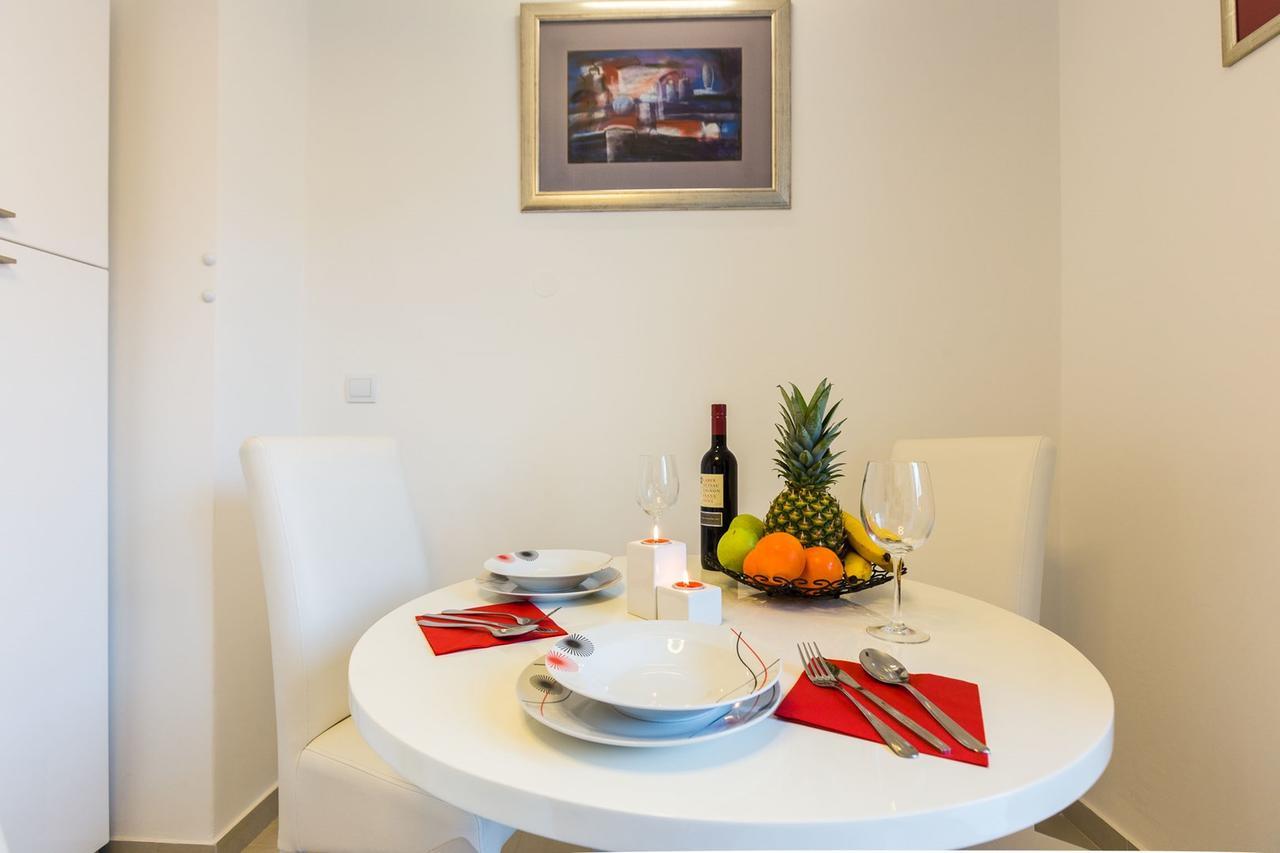 זאדאר Fifi Apartment W. Parking In Old Town מראה חיצוני תמונה