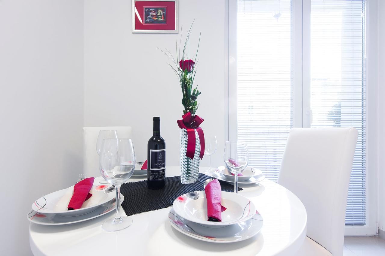 זאדאר Fifi Apartment W. Parking In Old Town מראה חיצוני תמונה