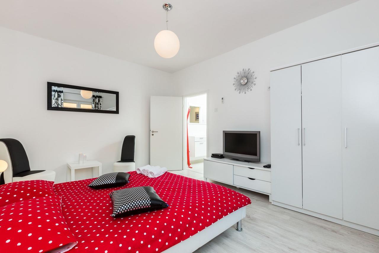 זאדאר Fifi Apartment W. Parking In Old Town מראה חיצוני תמונה